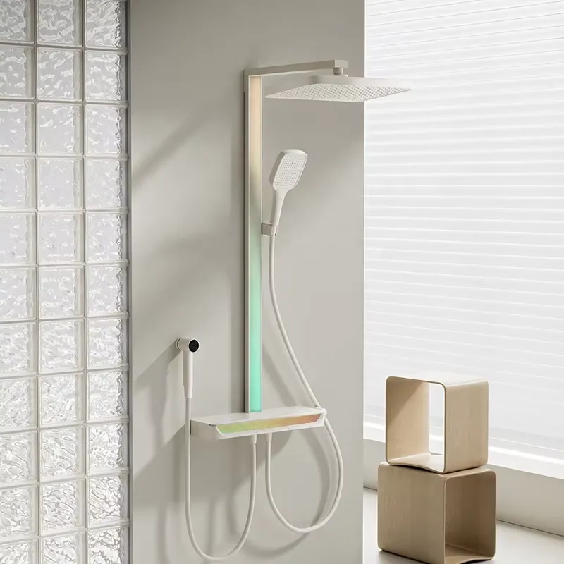 Smart Home In Us - Messing Digitaler Wasserfall-Duschset Wandmontiert Regen-Piano Smart